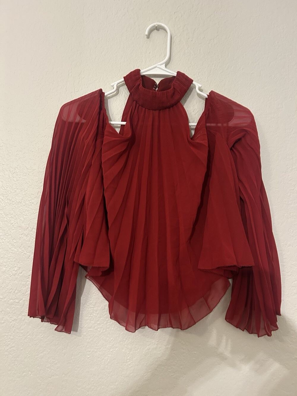 Express Women’s Red Pleated Chiffon Mock Neck Long Sleeve Blouse XS